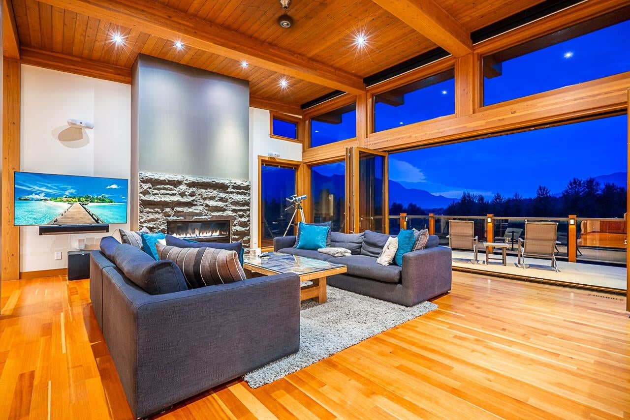 Squamish, BC luxury properties for sale